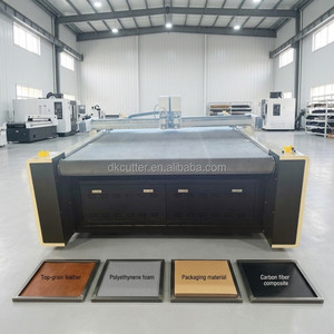 Machine de découpe à couteau oscillant pour la fabrication d'échantillons de matériaux d'emballage en carton ondulé avec moteur servo, rainurage et perforation - Product Image 1