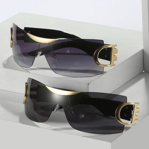 Gafas de Sol Deportivas Extra Grandes al por Mayor, Modelo 2022, Gafas de Sol Y2K Punk de una Pieza para Mujer - Product Image 4