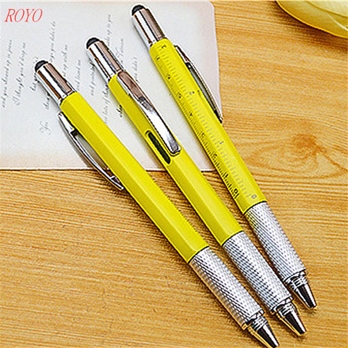 สีเหลือง