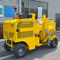 Machine de marquage routier thermoplastique autopropulsée Roadshine à moteur, réservoir de peinture 180L, puissance 32,5 kW, faible consommation