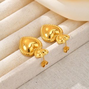 Pendientes de Corazón de Acero Inoxidable Chapados en Oro de 18K <span class=keywords><strong>OUSLY</strong></span> de Alta Gama con Engaste de Garra, Modernos para Aniversario de Mujer - Product Image 3