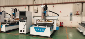 Máquina de corte CNC con mesa de vacío y <span class=keywords><strong>colector</strong></span> de polvo para panel MDF - Product Image 6