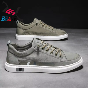 Nouvelle Collection Automne : Baskets Confortables et Légères en Soie Glacée pour Hommes – Mocassins Décontractés et Chaussures à Lacets - Product Image 6