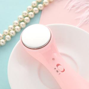 Dispositivo di Pulizia a Doppia Modalità che Purifica Delicatamente i Pori Ostruiti, Riduce i Punti Neri e Migliora l'Efficacia della Cura della Pelle - Product Image 5