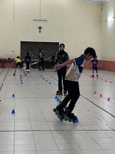 <span class=keywords><strong>Pattini</strong></span> <span class=keywords><strong>a</strong></span> <span class=keywords><strong>rotelle</strong></span> professionali <span class=keywords><strong>in</strong></span> fibra di carbonio Black Wukong, <span class=keywords><strong>pattini</strong></span> <span class=keywords><strong>in</strong></span> linea freestyle, <span class=keywords><strong>pattini</strong></span> da slalom di livello agonistico per adulti e bambini - Product Image 6