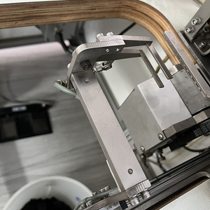 Máquina de Coser Industrial de Una Sola Aguja, Totalmente Automática, para Unir Bandas Elásticas, Alta Productividad, RN-1306X - Product Image 4
