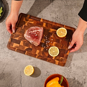 Planche à découper en bois d'acacia avec rainure pour les jus, planche de cuisine réversible en bois de bout - Product Image 2