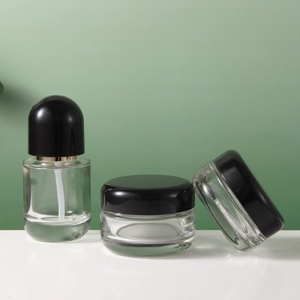 Flacon vaporisateur de lotion <span class=keywords><strong>Essece</strong></span> en verre transparent de 30ml 50ml 100ml 120ml 150ml pour emballage cosmétique de soins de la peau avec logo personnalisé - Product Image 4