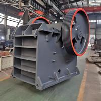 Concasseur à mâchoires mobile pour pierres et roches, largement utilisé, avec moteur AC et engrenages, capacité max. 1500 t/h, facile à utiliser pour les mines et les carrières