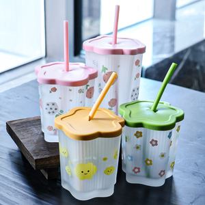학교 사용자 정의 스타일 크리 에이 티브 귀여운 학생 유리 물병 뚜껑 짚 유리 음료 컵 - Product Image 1