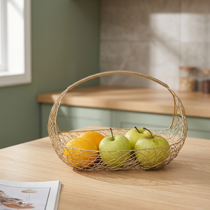 Panier à fruits en fil métallique rond fait à la main, conteneur de rangement, design minimaliste pour la cuisine, support alimentaire à un seul niveau - Product Image 4