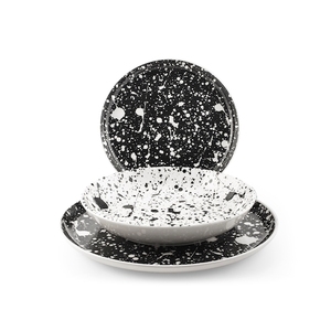 Juego de Vajilla Nórdica Noir de 18 Piezas, Vajilla de Gres con Diseño Moteado en Blanco y Negro - Product Image 1