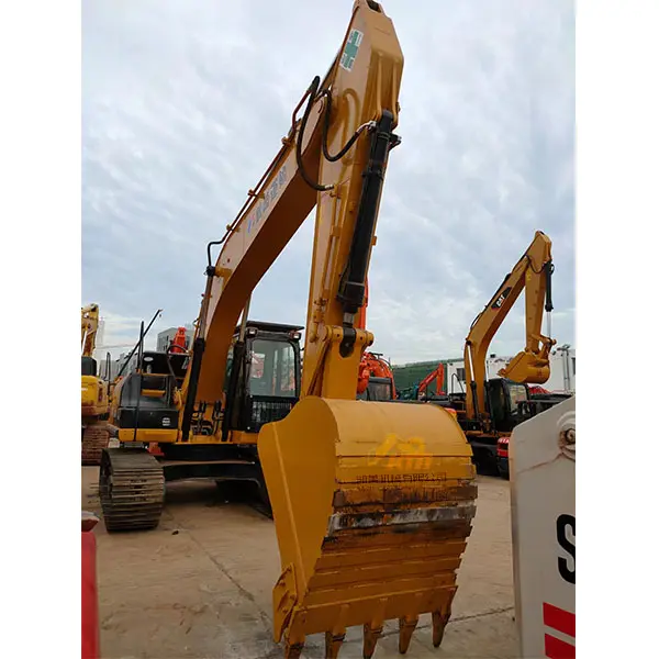 เครื่องขุดไฮดรอลิคตีนตะขาบใช้320D2แมว CAT320d2 20ton จากญี่ปุ่น