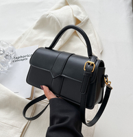 2025 nouveau Style Niche Design haute qualité Texture à la mode femmes polyvalent sac à bandoulière portable petit sac carré