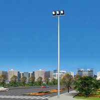 Haute luminosité 300W 500W LED Flood Light Pole 20M 25m 30m haut mât pour l'éclairage des aéroports et des rues pour les routes et les routes