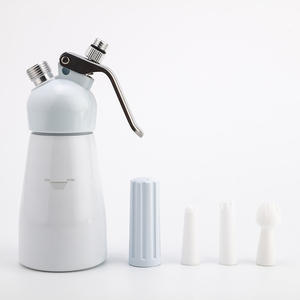 CreamJet 250ml Siphon à crème en aluminium, distributeur de crème fouettée avec 3 buses décoratives - Product Image 1
