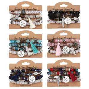 Juego <span class=keywords><strong>de</strong></span> 4 Pulseras Bohemias Personalizadas <span class=keywords><strong>para</strong></span> <span class=keywords><strong>Mujer</strong></span>, Multicapa, Elásticas, Apilables, con Borlas, Dijes <span class=keywords><strong>de</strong></span> Amor, Cuentas <span class=keywords><strong>de</strong></span> Cristal, Estilo Boho <span class=keywords><strong>para</strong></span> la Playa - Product Image 1