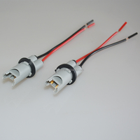 Pièces de véhicule, systèmes d'éclairage automobile, autres accessoires d'éclairage automobile, adaptateur de douille d'ampoule LED T10 pour lampe intérieure de voiture