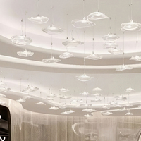 Produits phares 2026 : Lustre LED en verre pour plafonds hauts, idéal pour projets non standard et tables de présentation (Département des ventes)