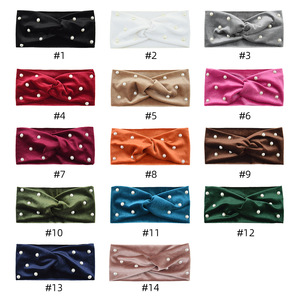 Serre-tête croisé en <span class=keywords><strong>velours</strong></span> perlé, chaud, protection des oreilles, style européen et américain, accessoire <span class=keywords><strong>de</strong></span> yoga pour cheveux - Product Image 2