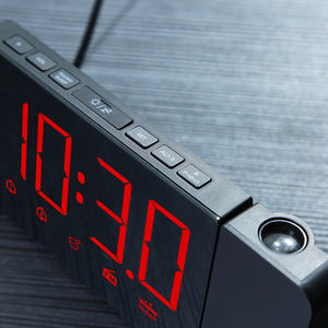 Réveil à projection LED <span class=keywords><strong>Montre</strong></span> de table Horloges électroniques de bureau Réveil USB Radio FM Projecteur de temps Réveil numérique Snooze - Product Image 5