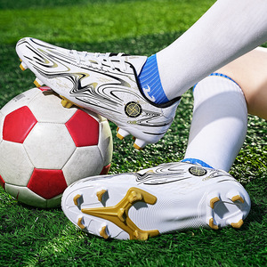 Chaussures de football pour garçons, tige synthétique, doublure en mesh, semelle extérieure en caoutchouc, semelle intermédiaire en EVA, pour entraînement et matchs en plein air au printemps - Product Image 1