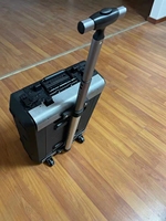 Flight case standard 2U de 19 pouces, profondeur 26 cm, peut être équipé de tiroirs et d'une poignée à roulettes, léger et étanche