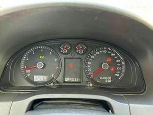 Venta al por mayor 2010 Volkswagen pas-sat 1,8 T taxi Escuela de conducción en línea coches usados baratos coches de segunda mano - Product Image 3