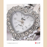 Coffret Cadeau Romantique 4 Pièces Bijoux Cœur Rouge pour Femme : Collier, Boucles d'Oreilles, Bague et Montre – Cadeaux d'Amour pour Petite Amie ou Épouse