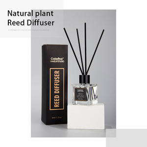 Diffuseur <span class=keywords><strong>de</strong></span> parfum <span class=keywords><strong>de</strong></span> maison 50ml Hoy Vente à bas prix 14 parfums en stock Diffuseur à roseaux avec bâtonnets noirs - Product Image 1