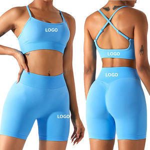 Ensemble de fitness pour femme : Soutien-gorge de sport et de yoga sans coutures à dos croisé réglable avec coussinets amovibles et short de yoga taille haute à séchage rapide et effet push-up - Product Image 3