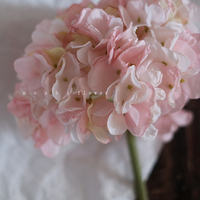 Fleurs artificielles faites à la main de haute qualité hortensia rose blanc pour décor de mariage article de décoration d'intérieur salle de fête maison fleurs en soie