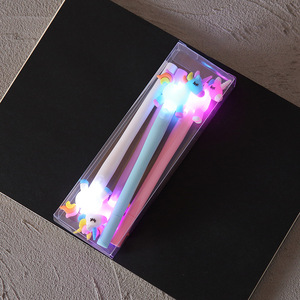 Pena Gel Kartun 4 Buah/Set Alat Tulis Sekolah Siswa Kawai Kepala Silika Bercahaya Berbentuk Kuda Unicorn Beruang dengan Lampu LED - Product Image 6
