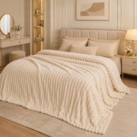 Pour les meilleures ventes |   Commerce extérieur transfrontalier |   Couverture en flanelle de polyester à rayures de style minimaliste |