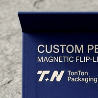 Confezione Regalo di Lusso Personalizzata per Eau De Parfum Blu, Scatola Magnetica per Fragranze con Scatola in Carta Profumata e Espositore per Profumi