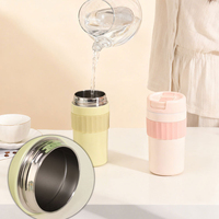 Mug Kopi Perjalanan Terisolasi Vakum Stainless Steel Dinding Ganda Bebas BPA Mewah Kustom, Botol Air Anti Bocor dengan Selubung Silikon