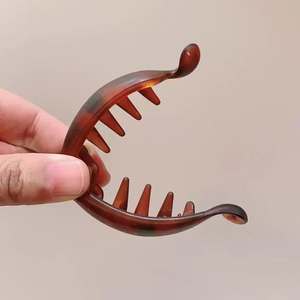 2026 Meilleures ventes, design de niche populaire, épingles à cheveux simples en forme de banane, pour femmes au style affirmé, bijoux tendance, vente en gros - Product Image 5