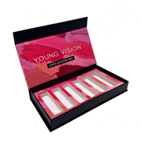 Coffret Cadeau Personnalisé Couleurs Classiques avec Éponge Embossée, Finition Mate, Fermeture Magnétique, Haute Pigmentation, Nude Mat