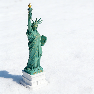Statuette en résine <span class=keywords><strong>de</strong></span> la Statue <span class=keywords><strong>de</strong></span> la Liberté, objet <span class=keywords><strong>de</strong></span> collection emblématique <span class=keywords><strong>de</strong></span> <span class=keywords><strong>New</strong></span> <span class=keywords><strong>York</strong></span>, ornement patriotique pour la maison et le bureau - Product Image 2