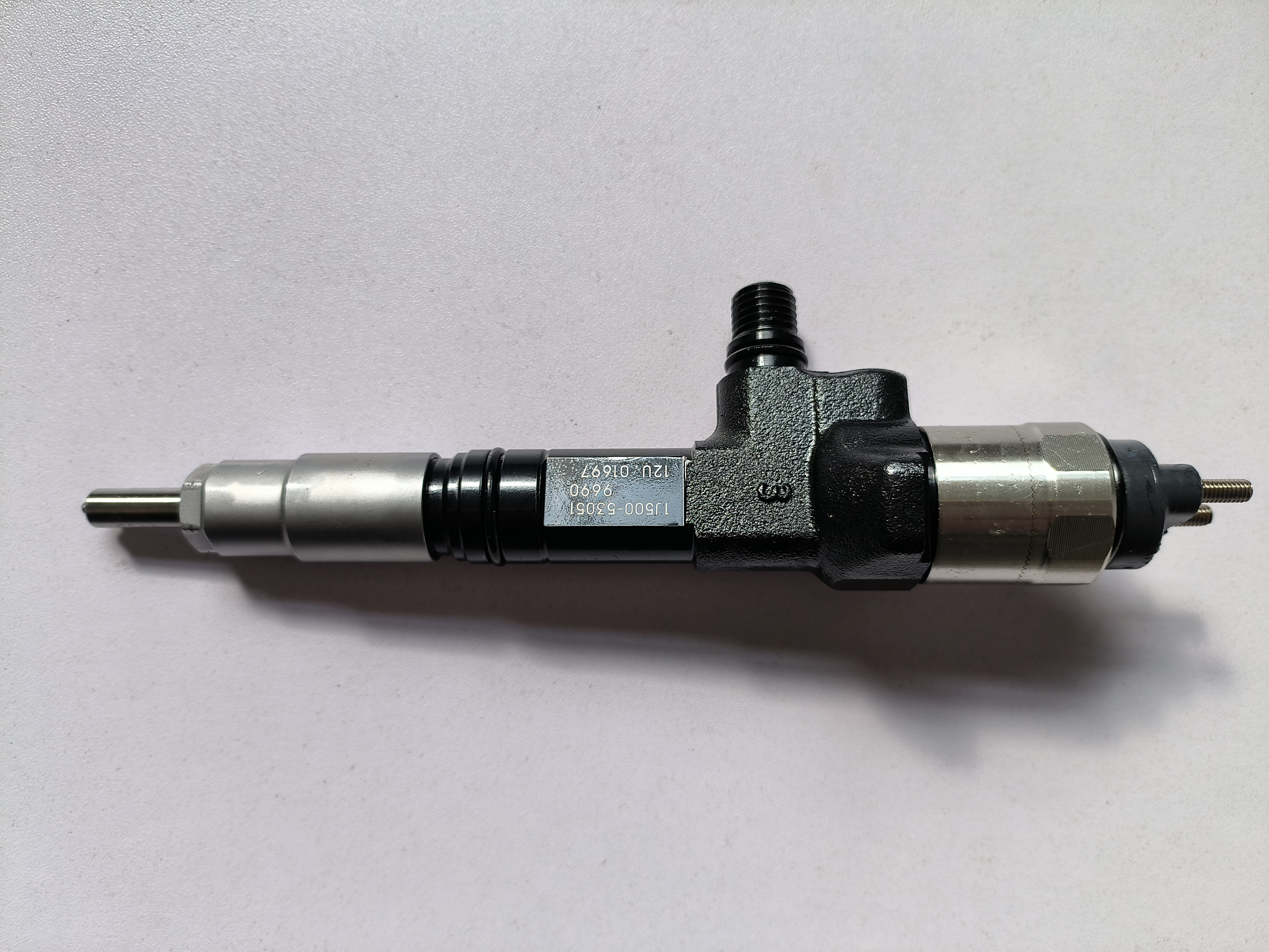 diesel fuel injector common rail injector 095000-9690 fuel injector