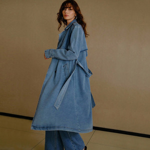 Manteau long en jean délavé bleu pour <span class=keywords><strong>femme</strong></span> Jancoco, coupe ajustée, double boutonnage, avec ceinture amovible - Product Image 3