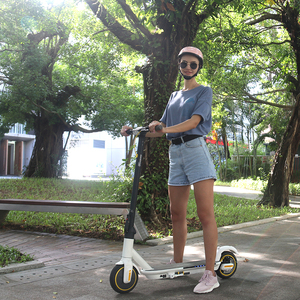 สกู๊ตเตอร์ไฟฟ้าพับได้ Xibike L1 Pro 36V 8.5 นิ้ว โครงอลูมิเนียมอัลลอย สำหรับผู้ใหญ่ - กันน้ำ ความเร็วสูงสุด 25 กม./ชม. ระยะทาง 28-35 กม. - Product Image 6