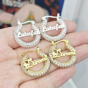 Lateefah OEM nombre personalizado pendiente 16mm 22mm bebé niños tamaño Mini Hopp pendientes de acero inoxidable <span class=keywords><strong>para</strong></span> niños mujeres regalo - Product Image 3