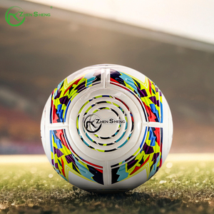 كرة قدم احترافية مخصصة للتدريب والمنافسة من مصنع زينشنغ، كرة قدم مصفحة حراريًا - Product Image 1