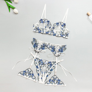 Hot-Selling New Flower Embroidery See-Through Mesh Sexy Four-Point Sexy Lingerie Suit - Product Image 6