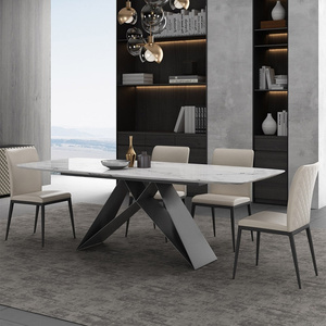 Table à manger personnalisée, minimaliste, moderne et chic, avec plateau en marbre blanc et structure en métal noir - Product Image 3