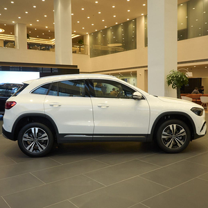 Mercedes-<span class=keywords><strong>Benz</strong></span> GLA 2025, SUV a Gasolina, Motor Turbo, Caja de Cambios Automática de Lujo, Asientos Traseros de Cuero, Euro VI, Volante a la Izquierda, Panorámico - Product Image 4