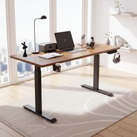 Bureau debout électrique convertible de qualité commerciale, moderne et luxueux |   Cadre robuste à double moteur et à deux étages |   Bureau, hall d'hôtel