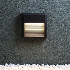Lumière de marche extérieure moderne et minimaliste, corps de lampe en alliage d'aluminium moulé sous pression, couvercle en PC, lumières encastrées au sol à LED pour cour - Product Image 1