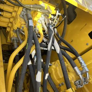 รถขุดตีนตะขาบ Komatsu PC200-8 มือสองจากญี่ปุ่น น้ำหนัก 20 ตัน รถขุดขนาดกลาง ชั่วโมงการทำงานต่ำ ระบบไฮดรอลิกดี เหมาะสำหรับการส่งออก - Product Image 6